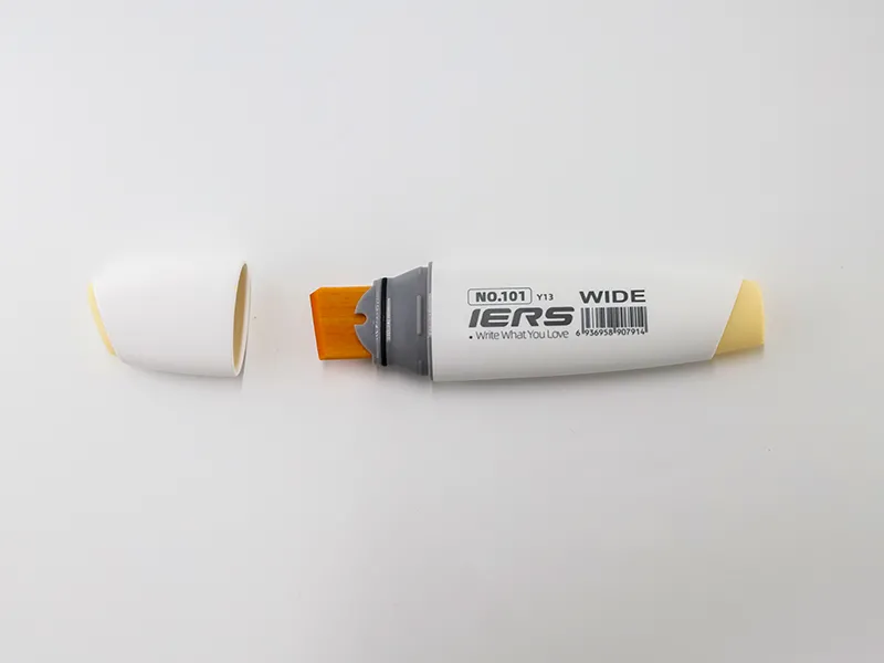 Super Wide-Tip Alcohol Based Marker